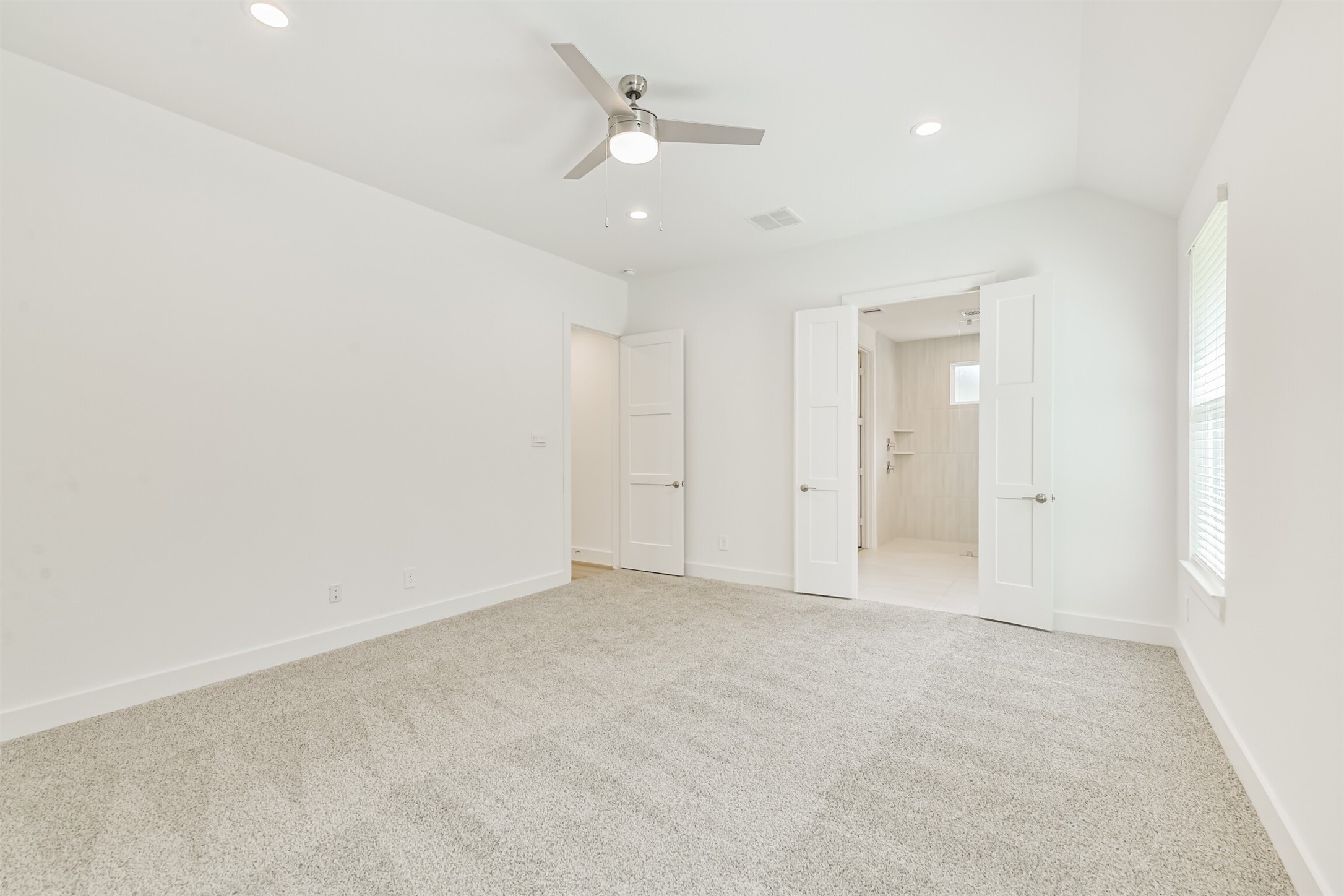 218 Springfield Terrace Drive Conroe, TX 77304 - Photo 31 of 39