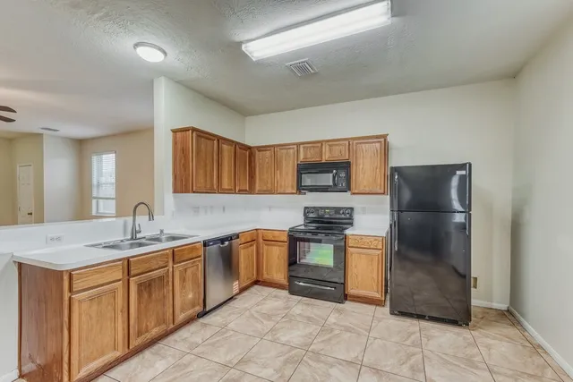 $1,790 | 4838 Montclair Hill Lane, Fresno, TX 77545