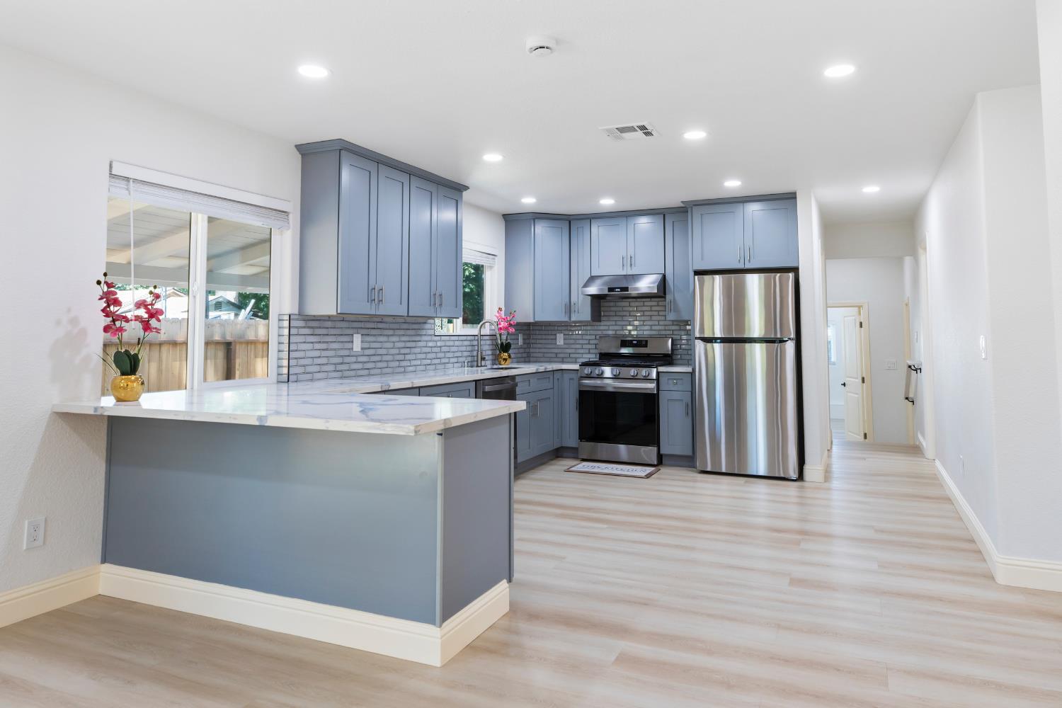 403 Kerr Avenue Modesto, CA 95354 - Photo 15 of 36