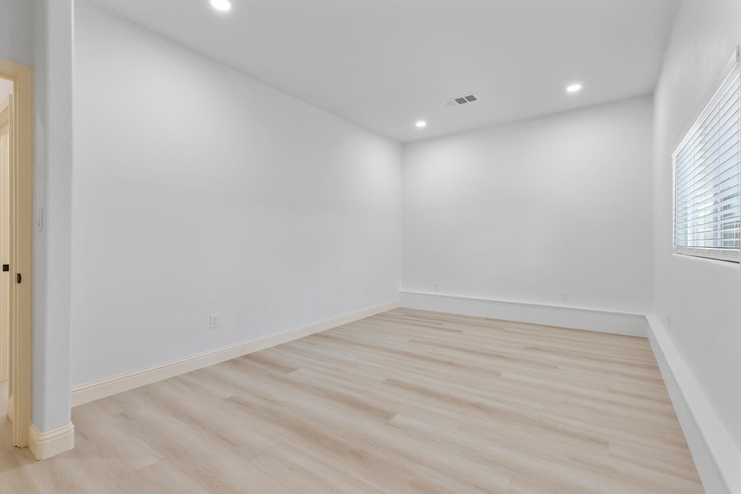403 Kerr Avenue Modesto, CA 95354 - Photo 27 of 36