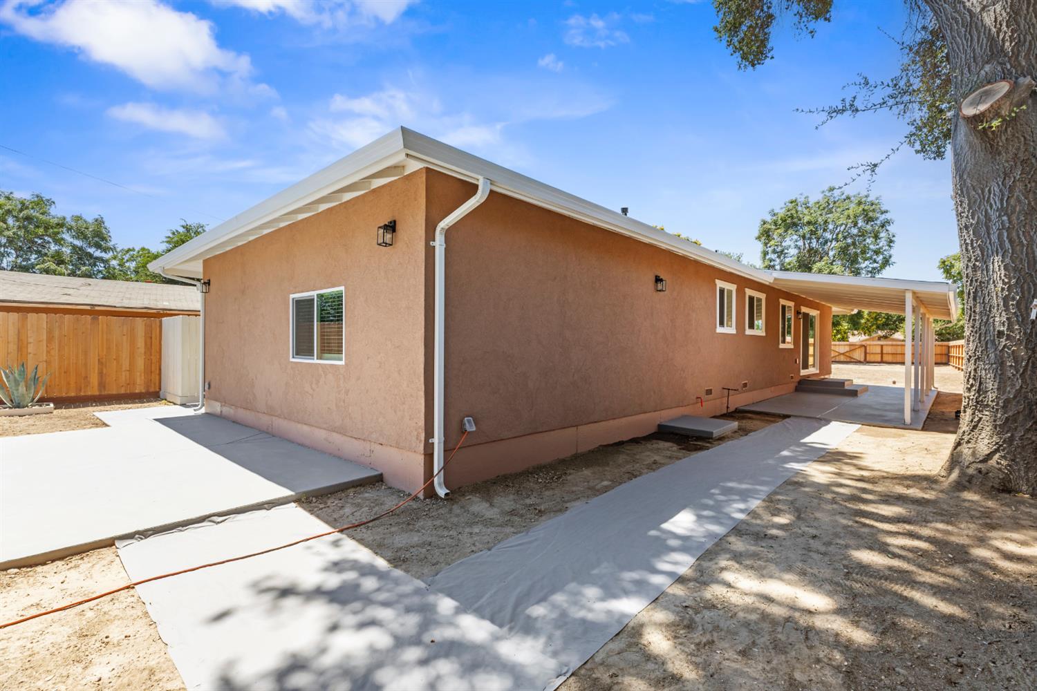 403 Kerr Avenue Modesto, CA 95354 - Photo 6 of 36