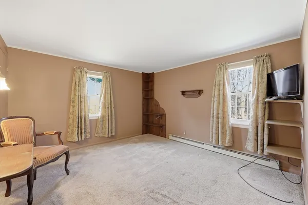 $299,000 | 135 Pine Acre Road, Springfield, MA 01129