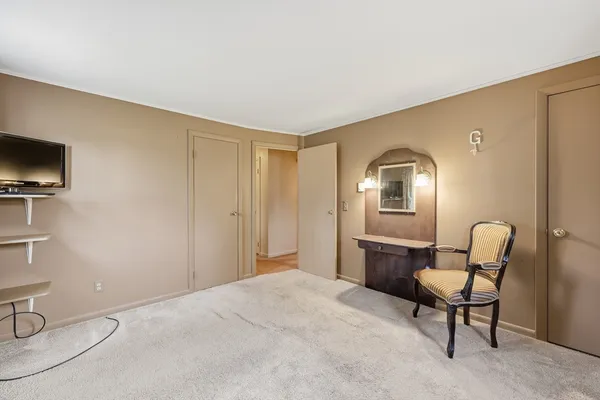 $299,000 | 135 Pine Acre Road, Springfield, MA 01129