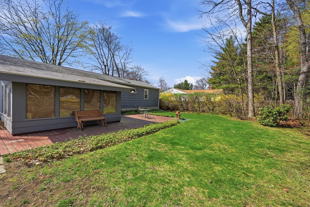 135 Pine Acre Road Springfield, MA 01129 - Photo 33 of 35