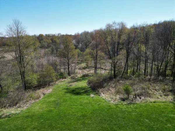 $500,000 | 5397 Crooked Crk Road, Saranac, MI 48881