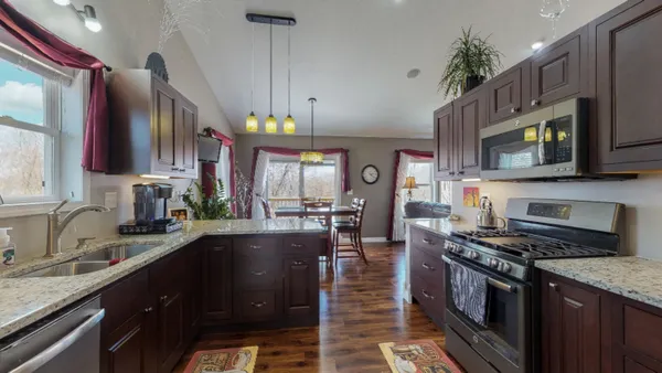 $500,000 | 5397 Crooked Crk Road, Saranac, MI 48881