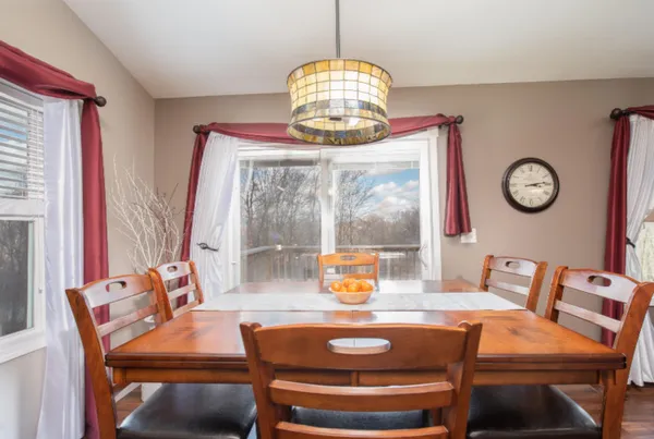 $500,000 | 5397 Crooked Crk Road, Saranac, MI 48881