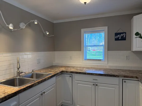 $500,000 | 5397 Crooked Crk Road, Saranac, MI 48881