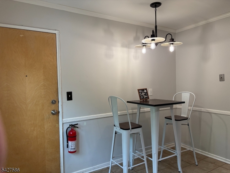 7 Troy Drive, Unit B Springfield, NJ 07081 - Photo 4 of 23