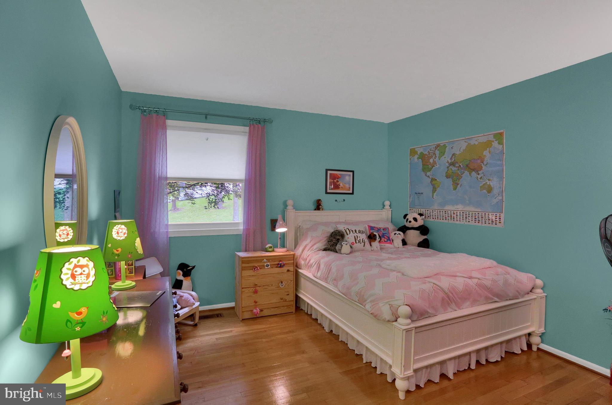 19009 Willow Grove Road Olney, MD 20832 - Photo 13 of 27