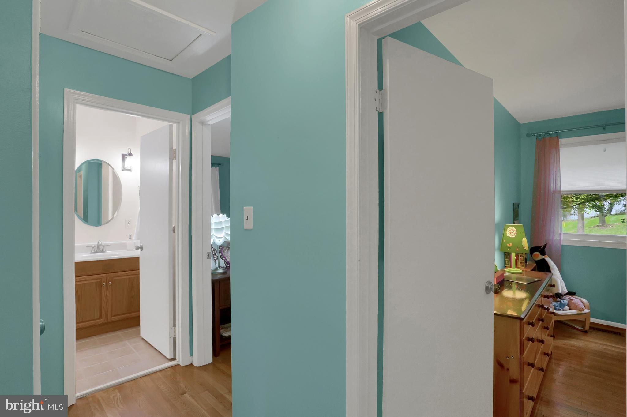 19009 Willow Grove Road Olney, MD 20832 - Photo 17 of 27