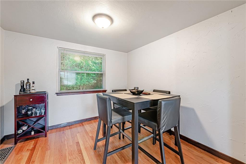635 Ridgemont Drive Pittsburgh, PA 15220 - Photo 6 of 26 Gallery Image 6