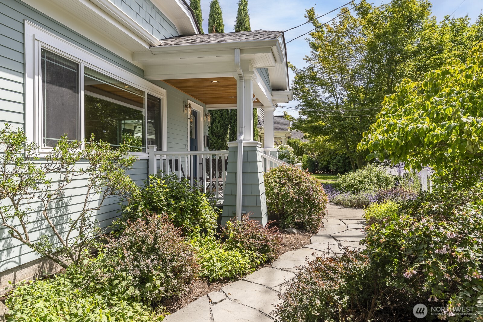 1716 North 46th Street Seattle, WA 98103 - Photo 18 of 21 Gallery Image 18