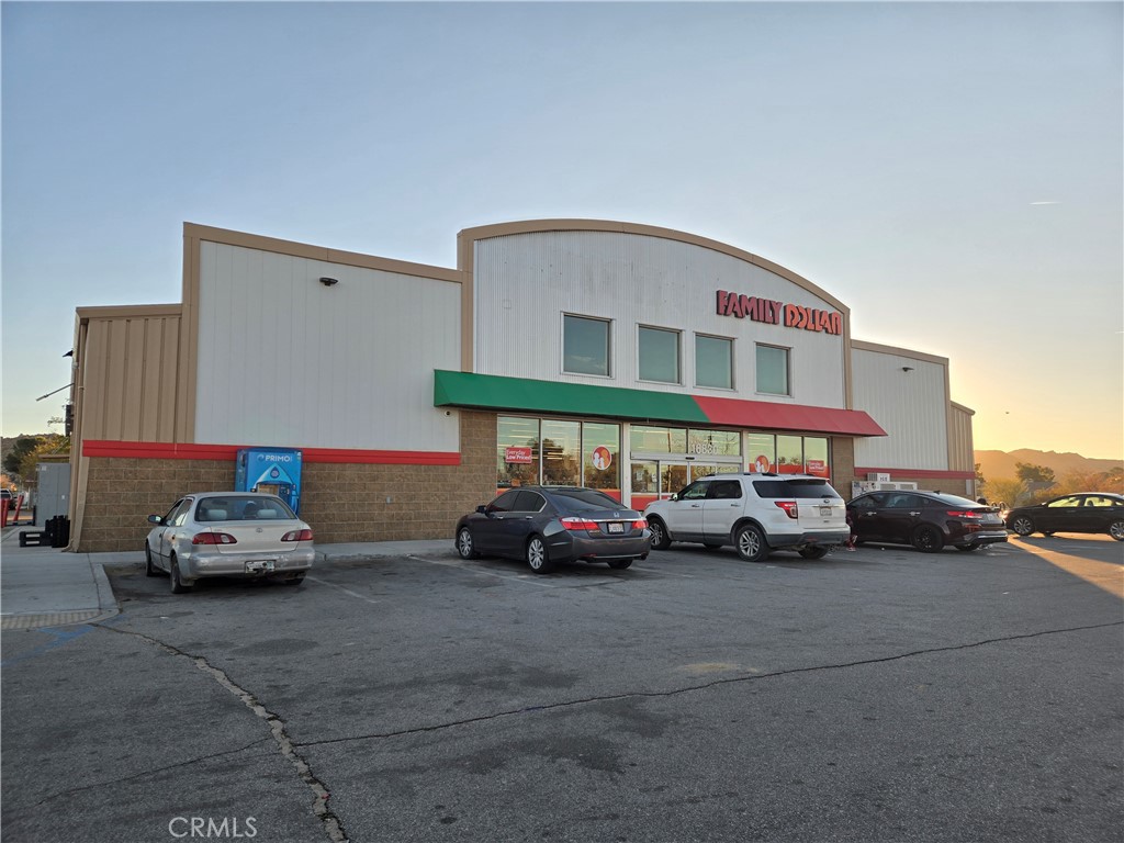 40525 166th Street East Lancaster, CA 93535 - Photo 20 of 30 a car parked in front of a building