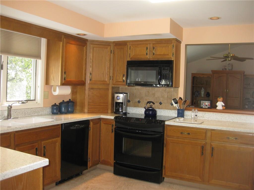 9570 Fox Road Pittsburgh, PA 15237 - Photo 12 of 20