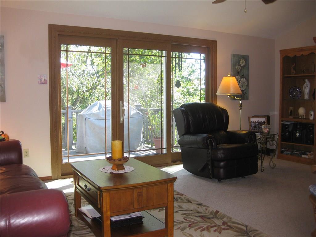 9570 Fox Road Pittsburgh, PA 15237 - Photo 7 of 20