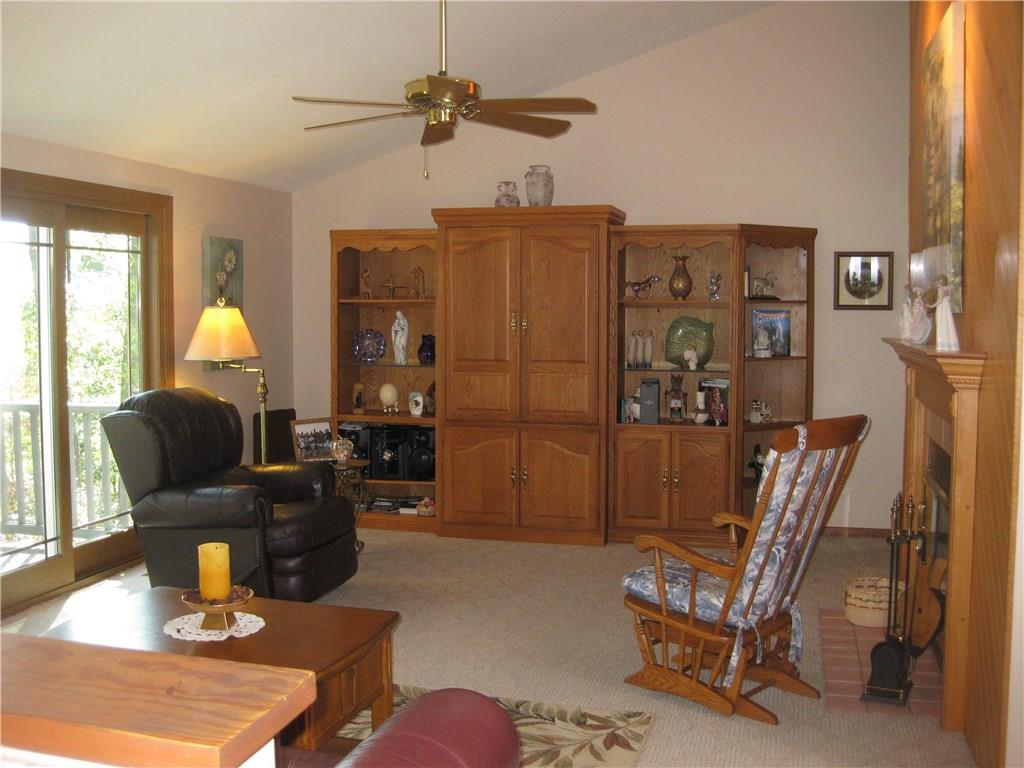 9570 Fox Road Pittsburgh, PA 15237 - Photo 8 of 20