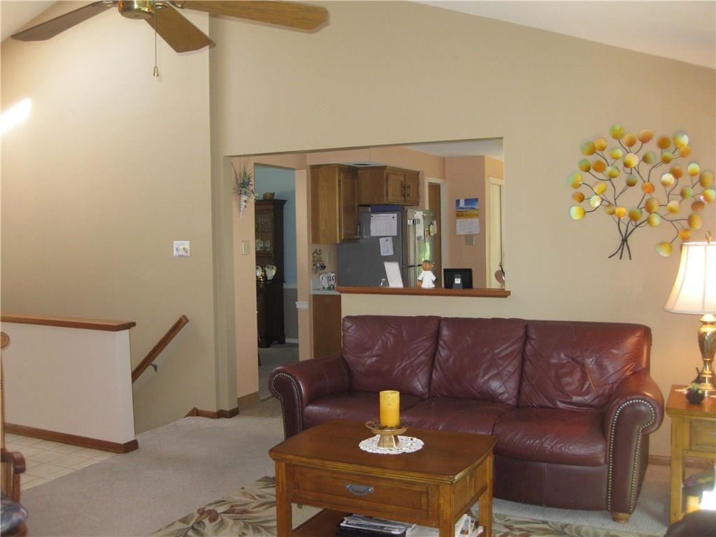 9570 Fox Road Pittsburgh, PA 15237 - Photo 9 of 20