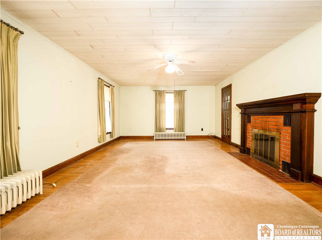 17 Lodi Street Hanover, NY 14062 - Photo 14 of 33 Living room