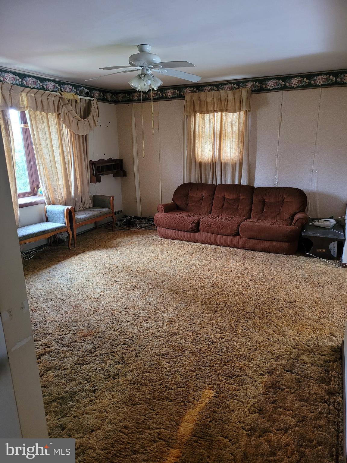 7 Spring Lane Alburtis, PA 18011 - Photo 4 of 27 Gallery Image 4