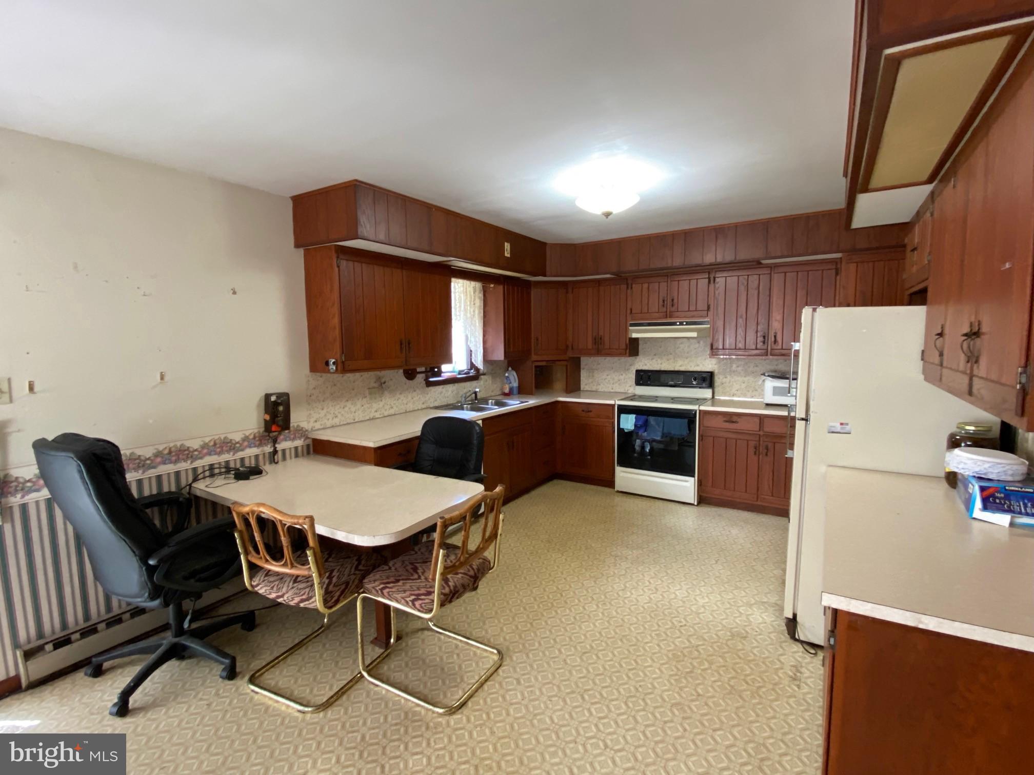 7 Spring Lane Alburtis, PA 18011 - Photo 5 of 27 Gallery Image 5