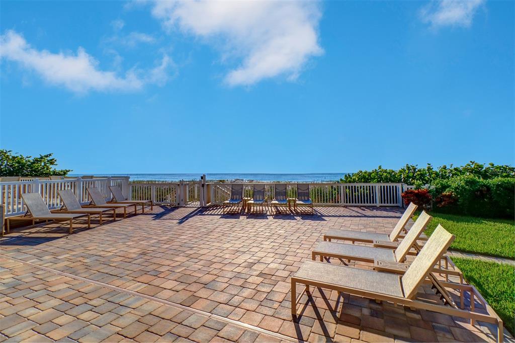 2504 Gulf Boulevard, Unit 304 Indian Rocks Beach, FL 33785 - Photo 14 of 58