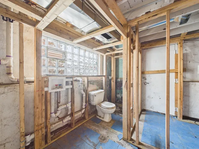 $92,900 | 8116 South Marquette Avenue, Chicago, IL 60617