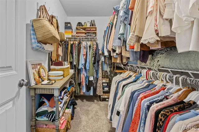 $425,000 | 325 McClelland Drive, Troy, IL 62294