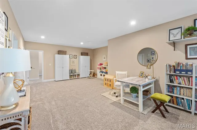 $425,000 | 325 McClelland Drive, Troy, IL 62294