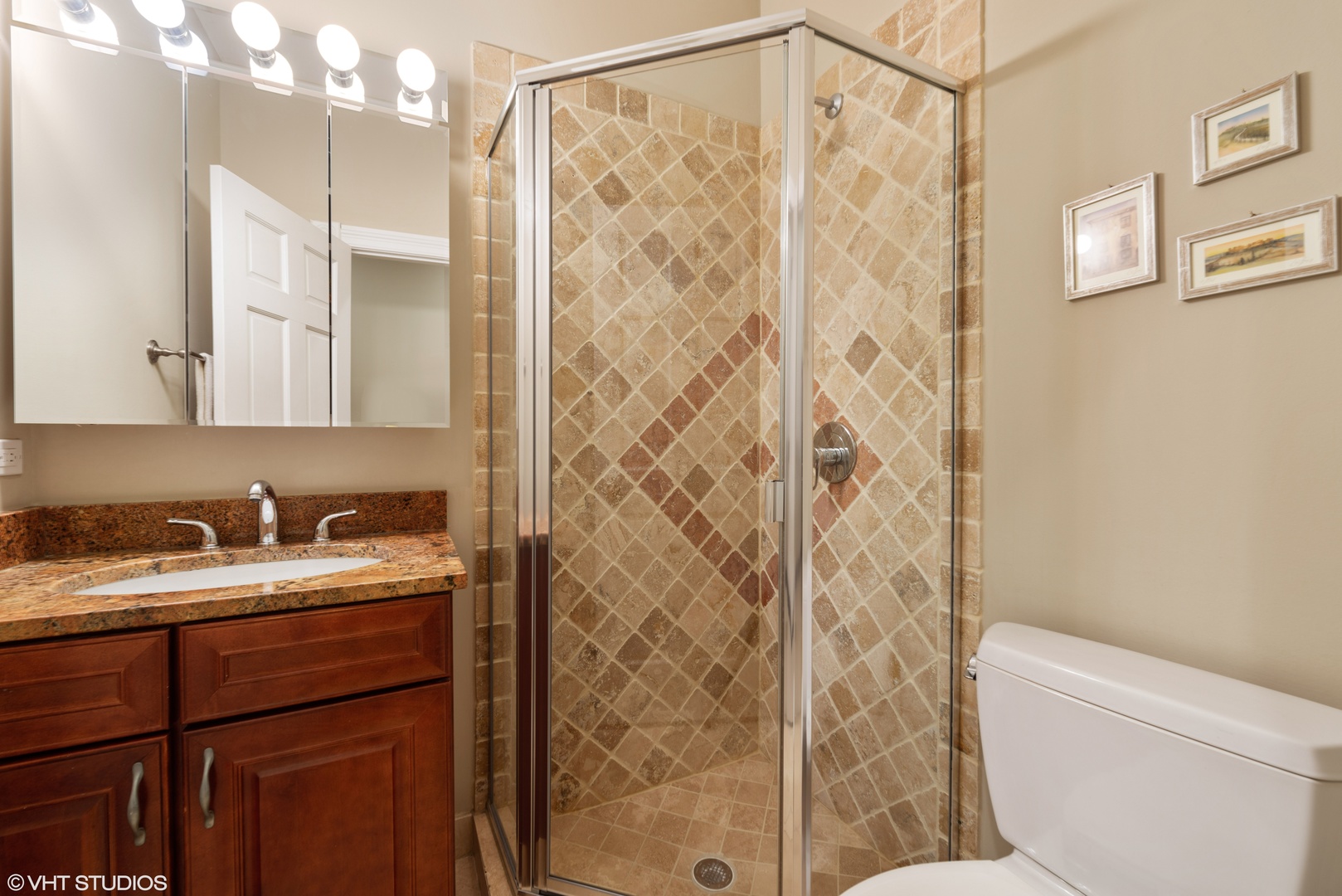 2430 West Iowa Street, Unit 1 Chicago, IL 60622 - Photo 12 of 17