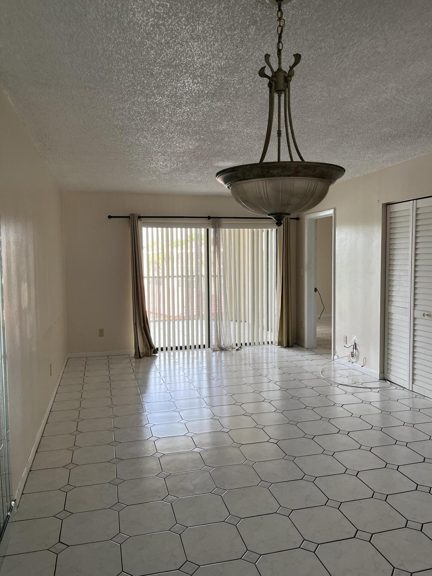 3396 Foxcroft Road, Unit 309 Miramar, FL 33025 - Photo 7 of 12 Living room