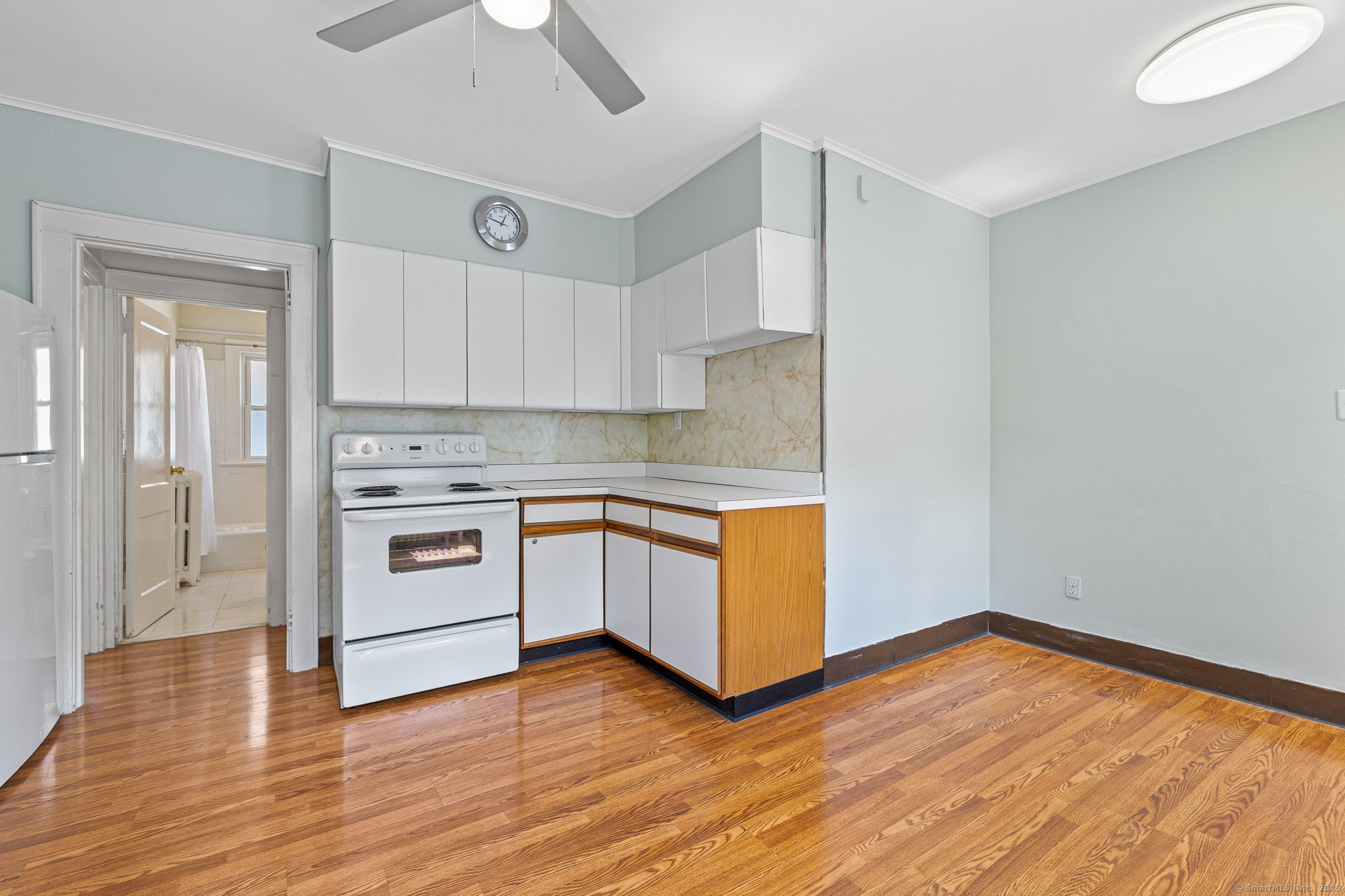 135 Dover Road West Hartford, CT 06119 - Photo 22 of 35