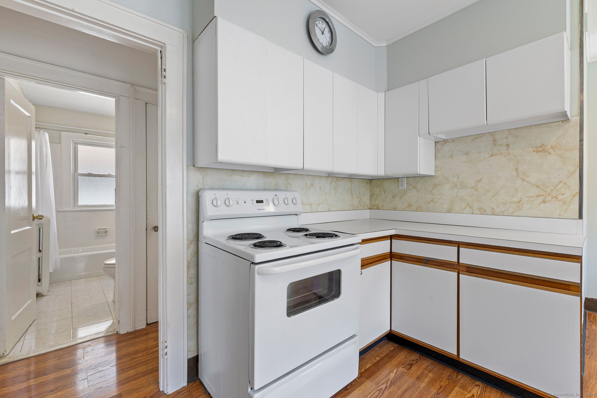 135 Dover Road West Hartford, CT 06119 - Photo 25 of 35