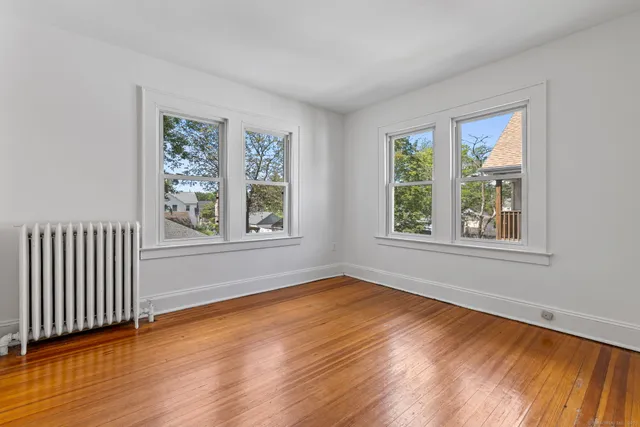 $2,500 | 135 Dover Road, West Hartford, CT 06119