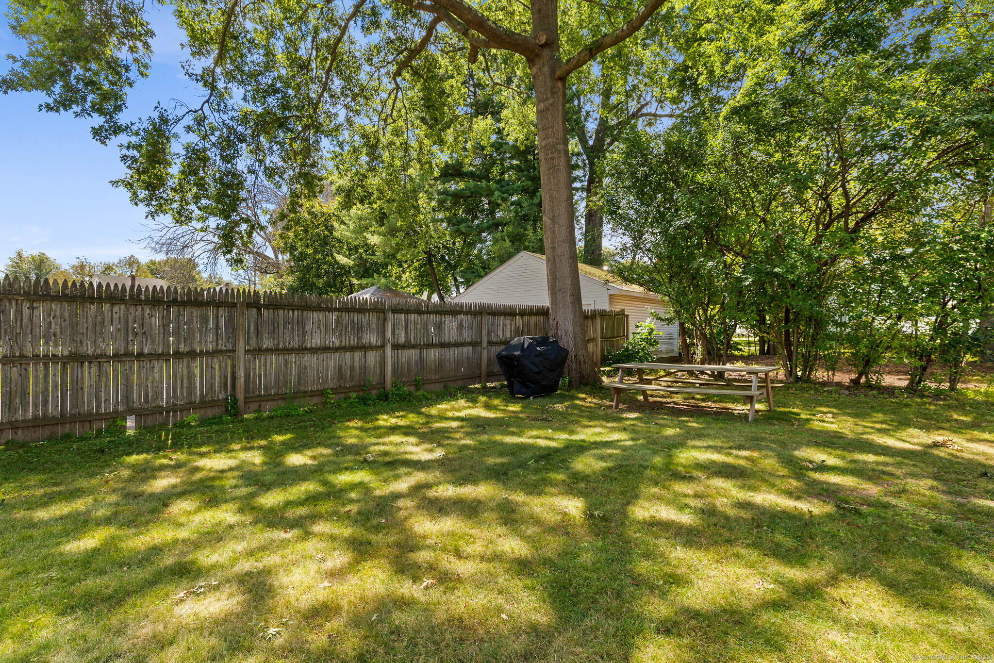 135 Dover Road West Hartford, CT 06119 - Photo 35 of 35