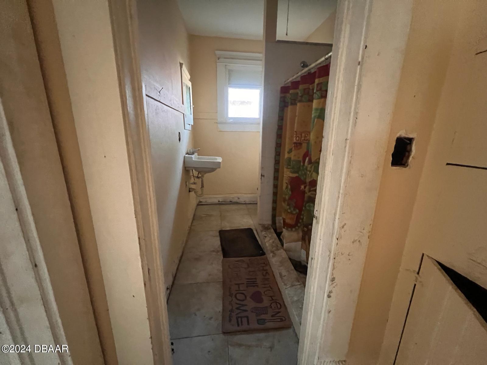 550 North Ridgewood Avenue Daytona Beach, FL 32114 - Photo 11 of 24 11 - 550 N Ridgewood