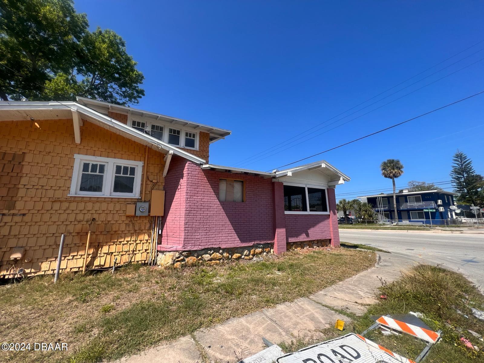 550 North Ridgewood Avenue Daytona Beach, FL 32114 - Photo 4 of 24 4- 550 N Ridgewood