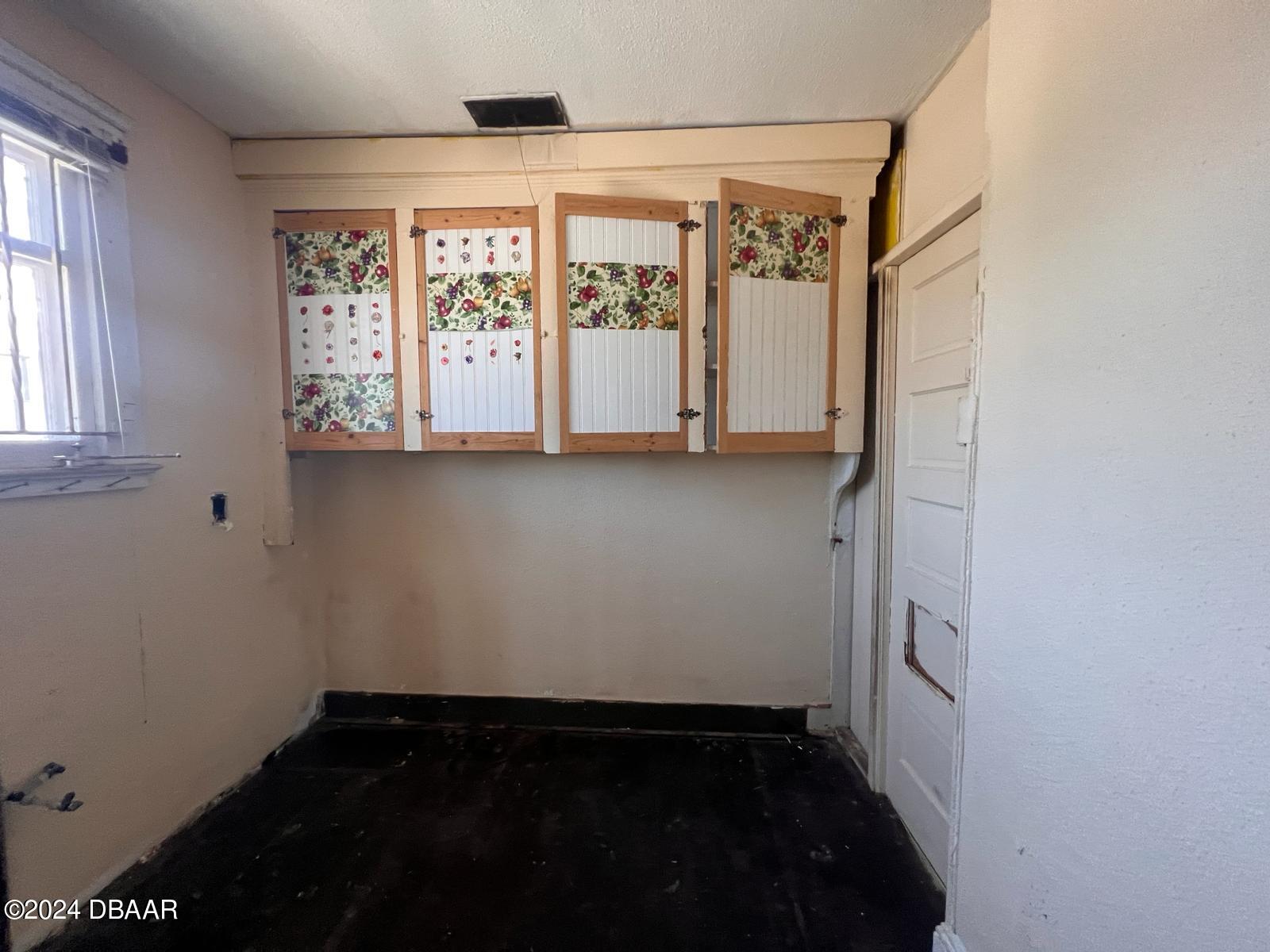 550 North Ridgewood Avenue Daytona Beach, FL 32114 - Photo 7 of 24 7- 550 N Ridgewood