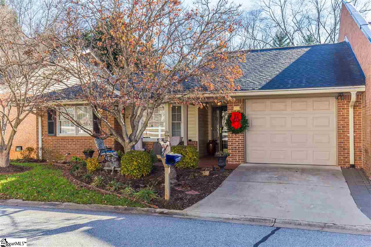 104 Hummingbird Ridge Greenville, SC 29605 - Photo 1 of 31 Gallery Image 1