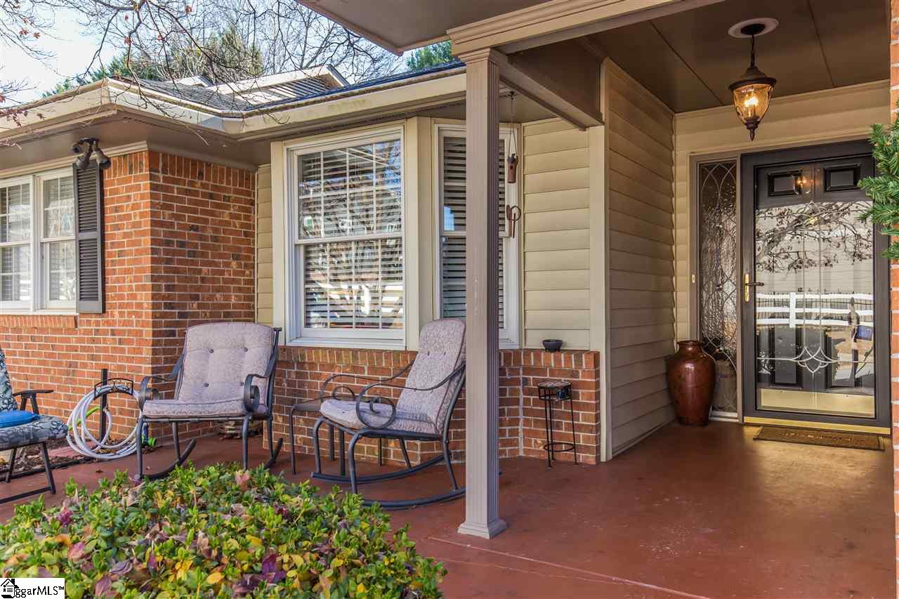 104 Hummingbird Ridge Greenville, SC 29605 - Photo 2 of 31 Gallery Image 2