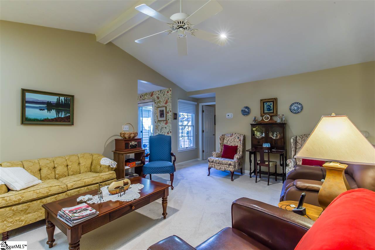 104 Hummingbird Ridge Greenville, SC 29605 - Photo 3 of 31 Gallery Image 3