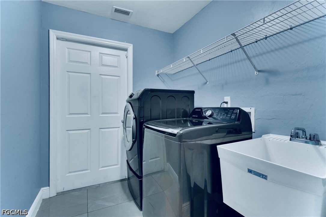 3414 40th Street Southwest Lehigh Acres, FL 33976 - Photo 15 of 18