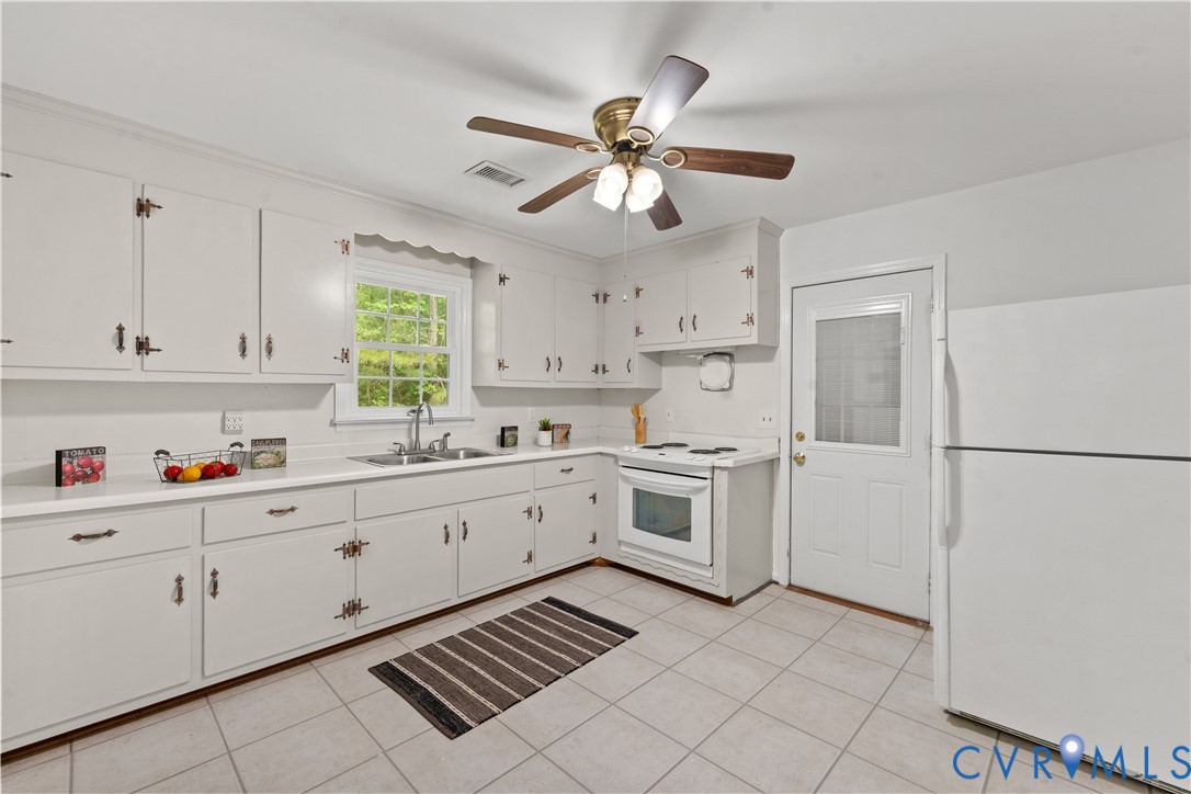 1920 Mill Quarter Road Ford, VA 23850 - Photo 12 of 49