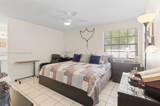 $395,000 | 11657 Northwest 11th Street, Pembroke Pines, FL 33026