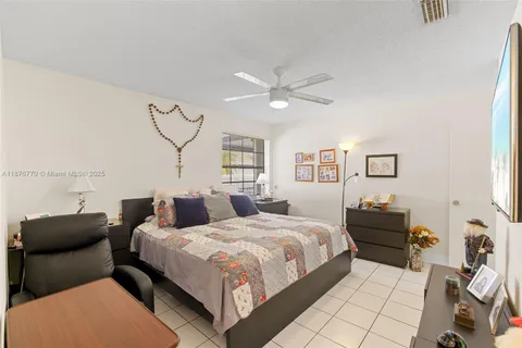 $395,000 | 11657 Northwest 11th Street, Pembroke Pines, FL 33026