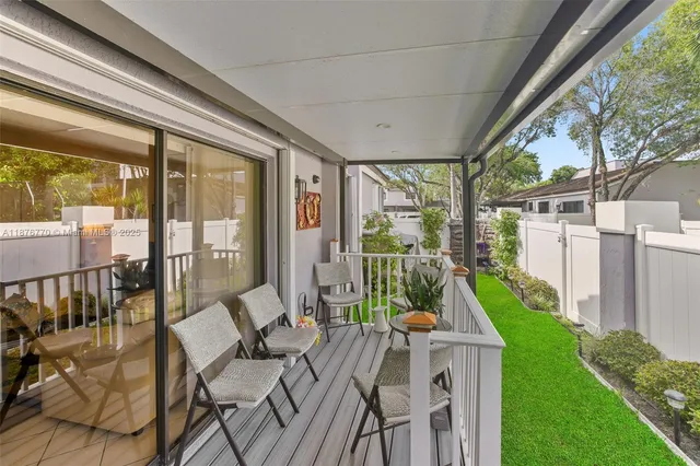 $395,000 | 11657 Northwest 11th Street, Pembroke Pines, FL 33026