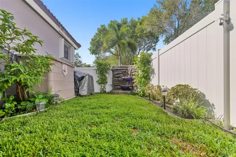 $395,000 | 11657 Northwest 11th Street, Pembroke Pines, FL 33026