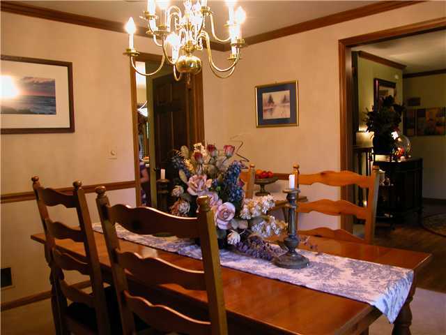 24 Forest Ridge Court Powell, OH 43065 - Photo 10 of 18