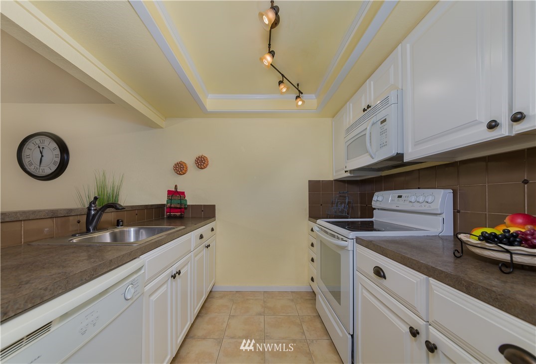 820 Cady Road, Unit B107 Everett, WA 98203 - Photo 8 of 19 Gallery Image 8