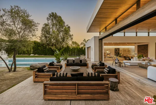 $21,500,000 | 28837 Selfridge Drive, Malibu, CA 90265